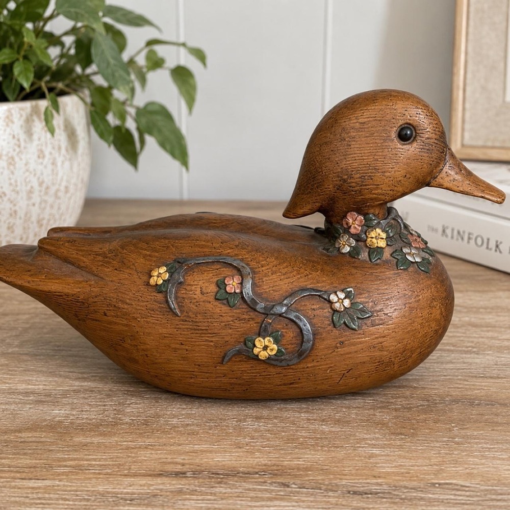 Vintage Wood Duck Floral Cottagecore Decor 🦆🌼